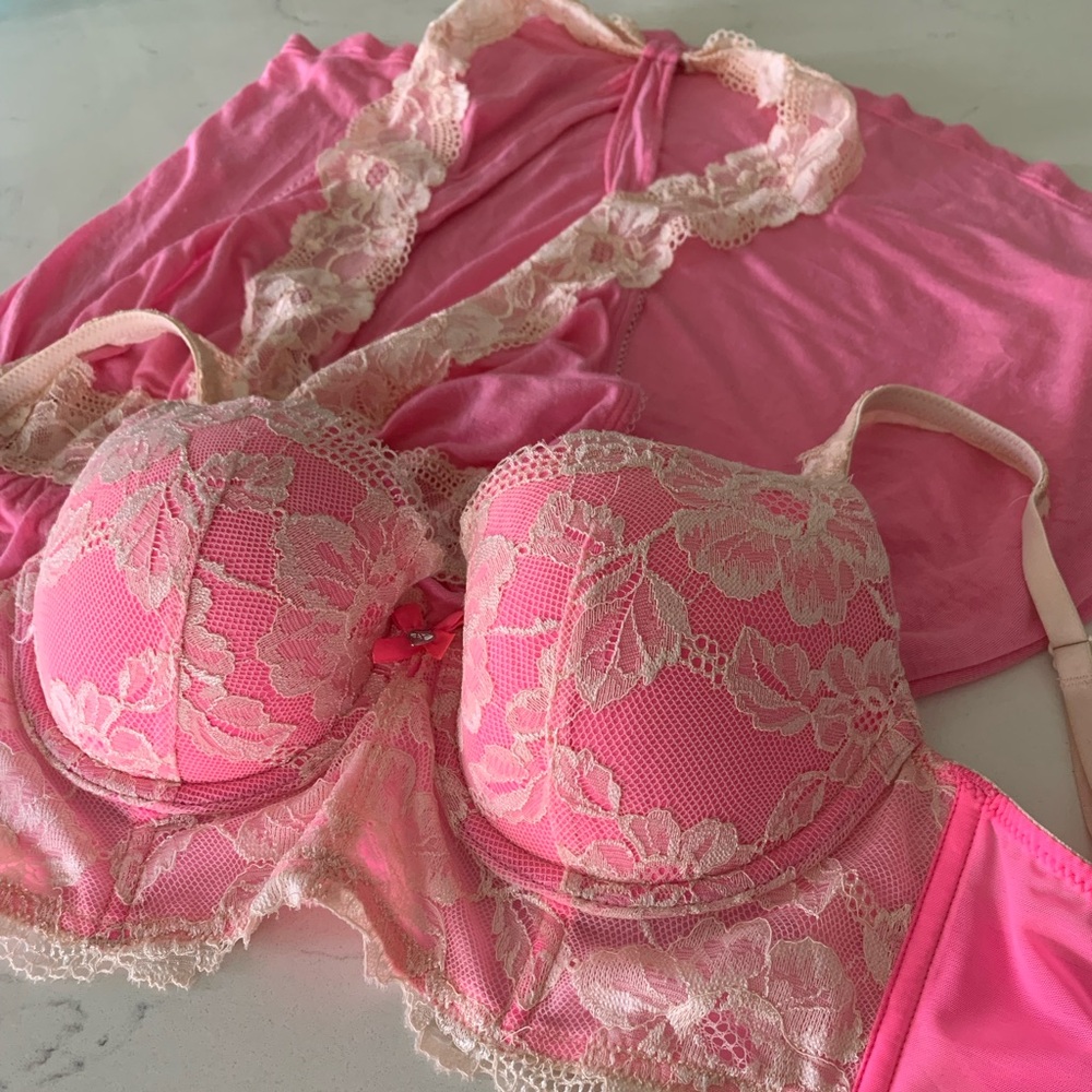 Victorias Secret Nighty and Bra set